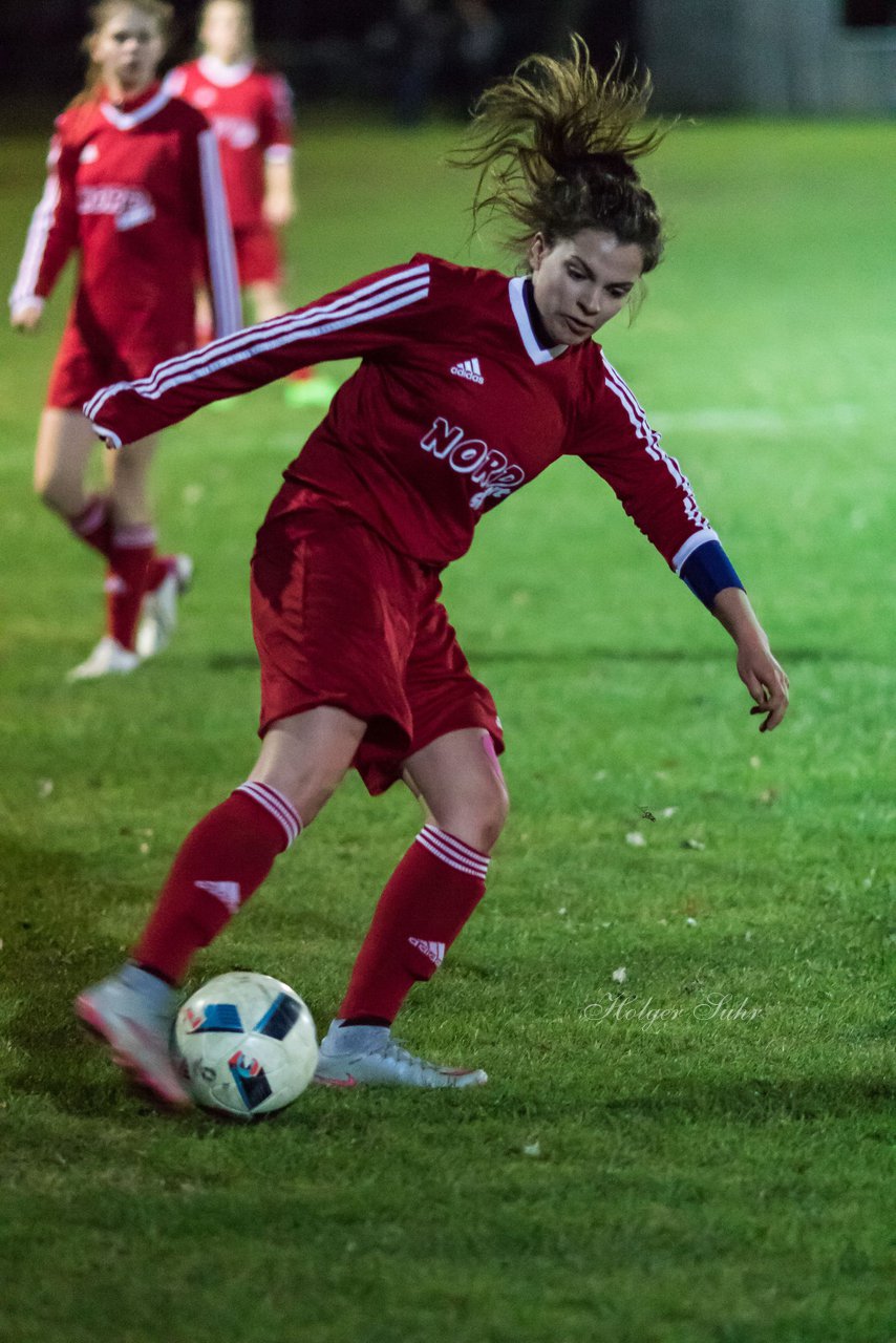 Bild 212 - Frauen SG Krempe/ETSV F. Glueckstadt - TSV Heiligenstedten : Ergebnis: 8:0